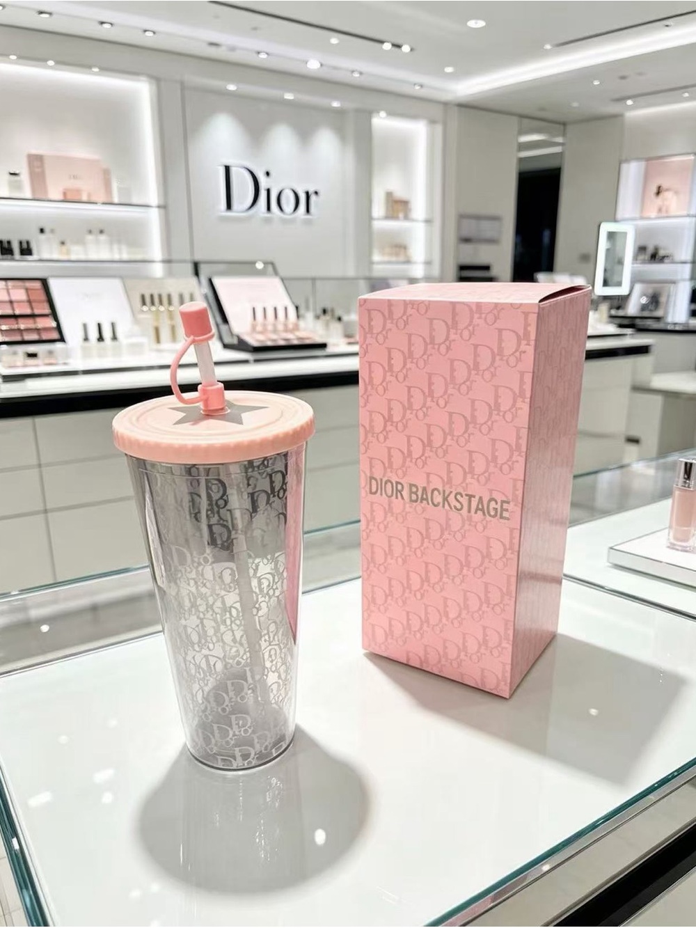 Dior Backstage Pink Oblique 700ml Tumbler Water Bottle with Straw Holographic - Picture 2 of 5